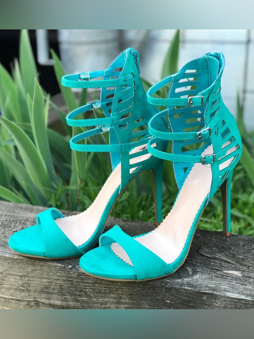 MADISON Teal Cage 3 Buckle Faux Suede Stiletto Open Toe Heels Size 9 - Picture 15 of 16